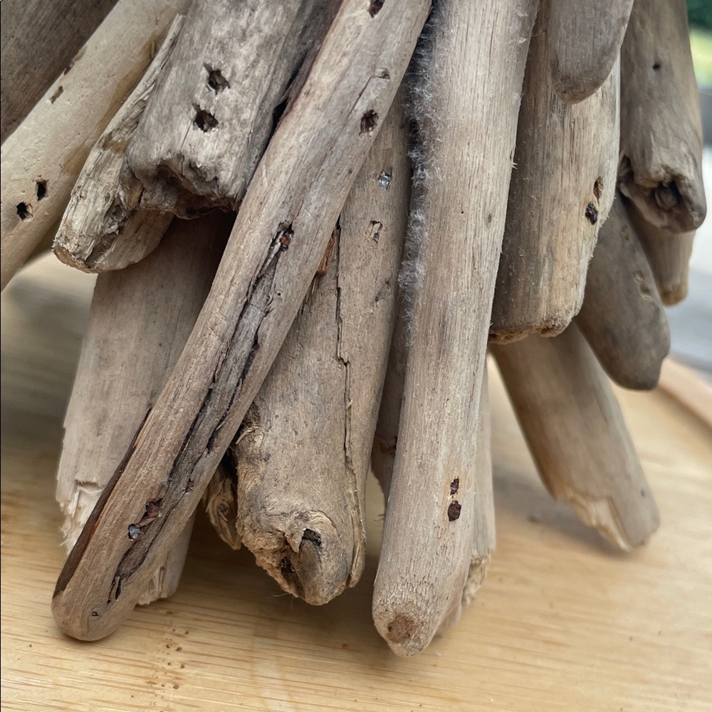 Driftwood Angel Sculpture - Natural Tones - Picture 7 of 8